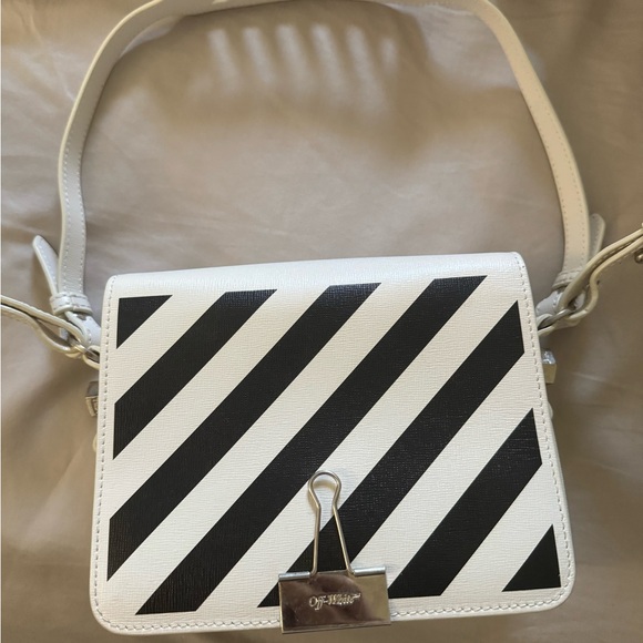 Off white binder clip shoulder bag Shoulder Bags 